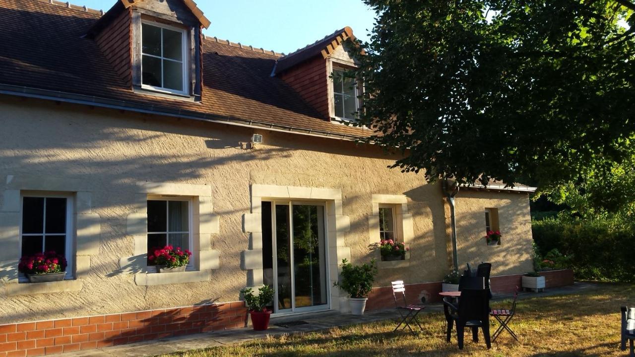Chambre D'Hote En Vallee Du Loir - Elevage Des Rosiers Bazouges-sur-le-Loir Exterior photo